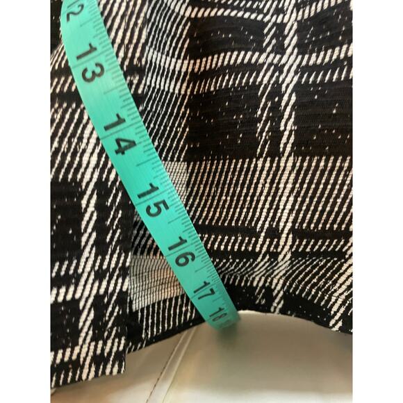 Women's plaid Mini Skirt Black + white | Medium / Large - Picture 6 of 6